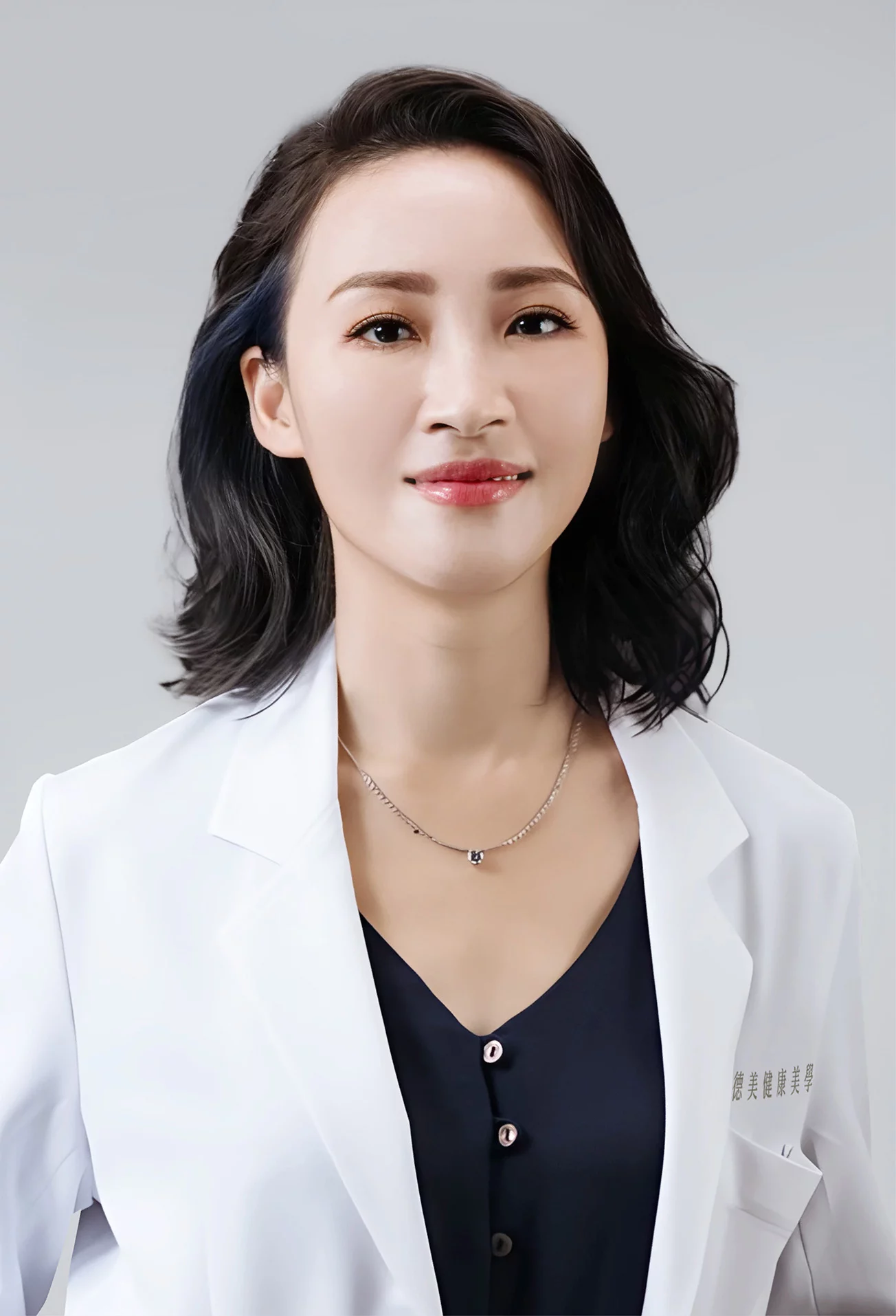 德美健康美學_醫師獨照_林瑜珊醫師